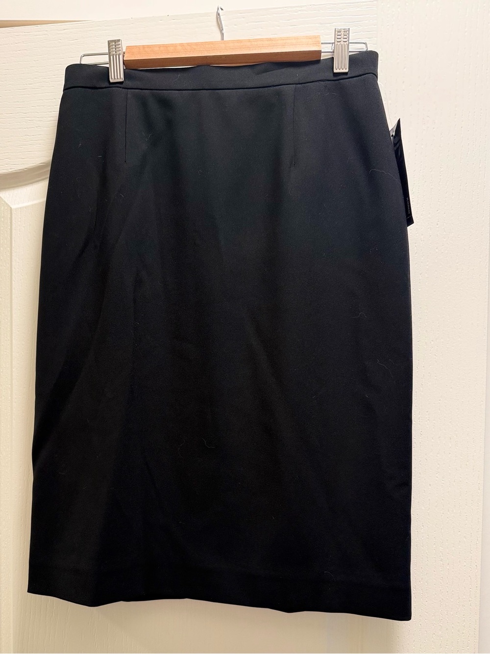 NWT Jones New York Classic Black Pencil Skirt